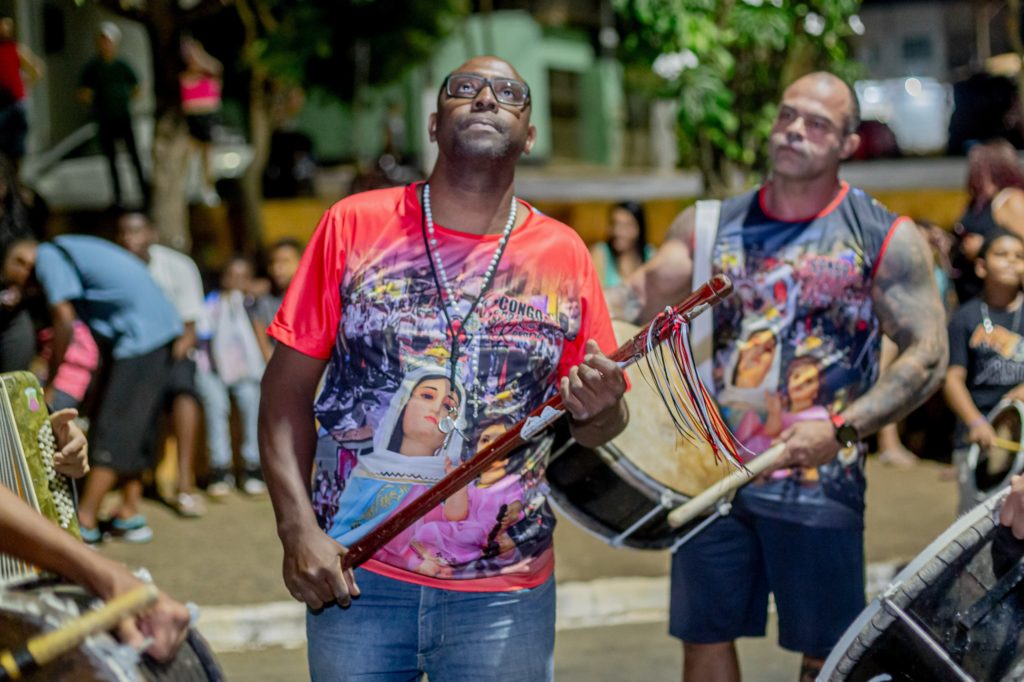 “A Força da Tradição: Novos Ensaios das Congadas em Catalão para a Festa do Rosário 2024” – Por Lucas Machado