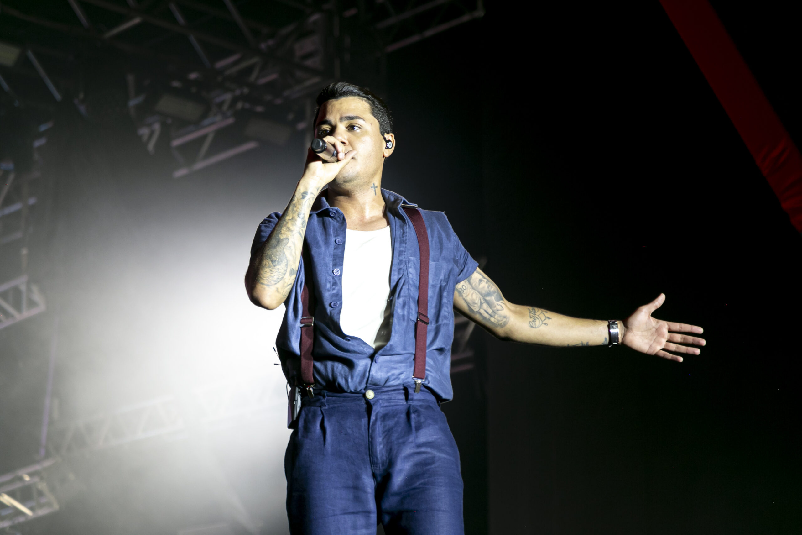 Felipe Araújo confirma força do Carna Três Ranchos 2026 com show memorável